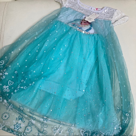 Frozen Elsa Sparkly Cute Dress with Cape - Picture 6 of 12